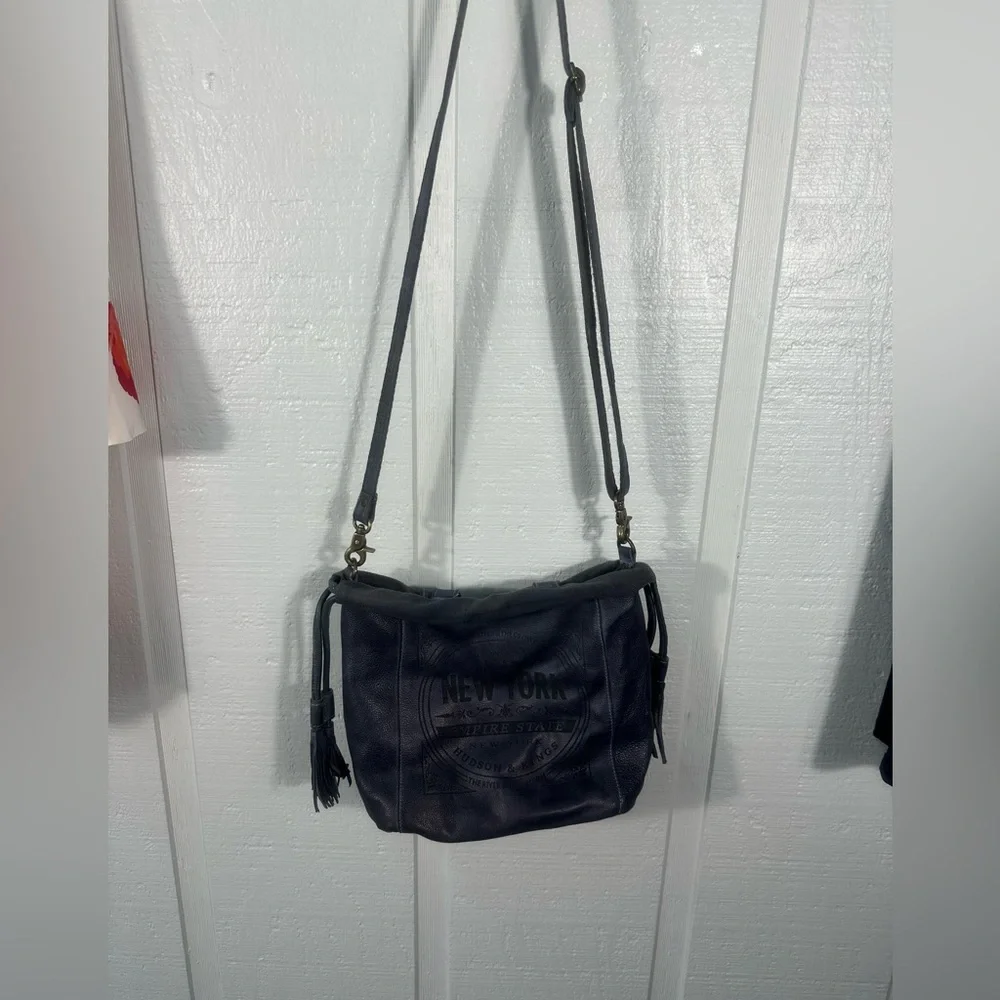 Hudson and Kings Stuyvesant Medium Bucket Bag in Persian Blue EUC - Picture 2 of 16